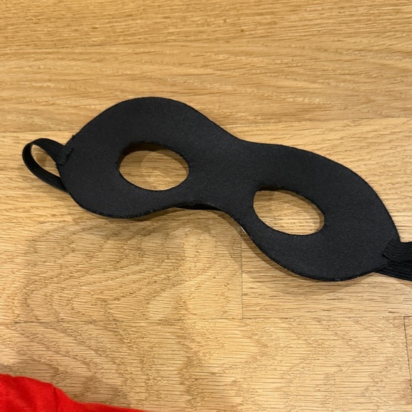 Disney Incredibles Kids Costume - Red, Black, and Orange - Picture 5 of 5